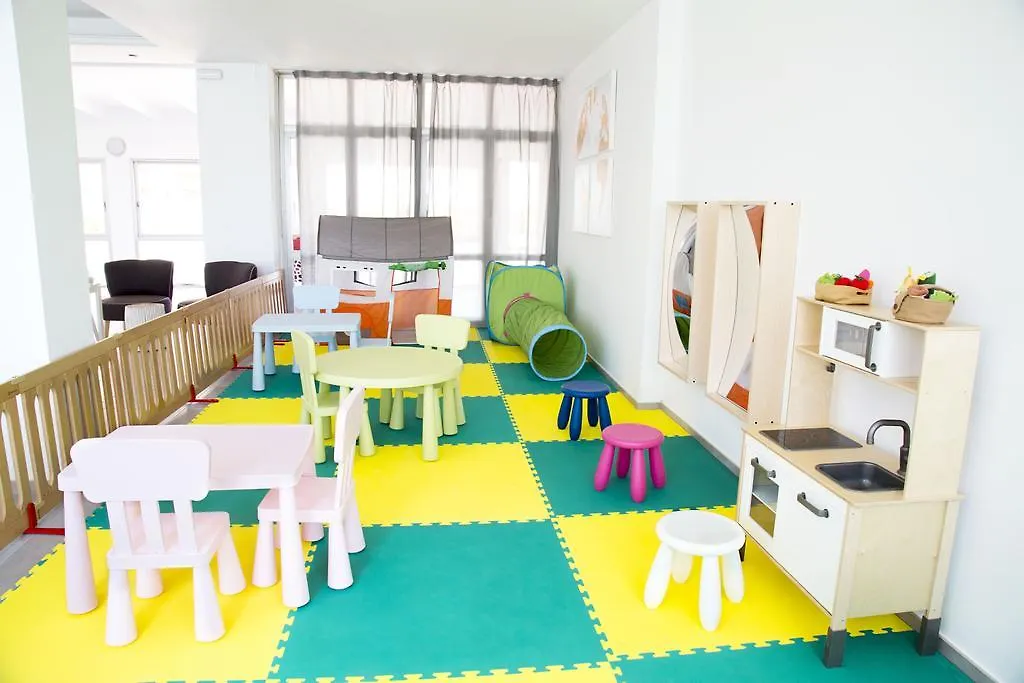 ל'אסטרטיט Rvapartaments Estartit Confort דירה